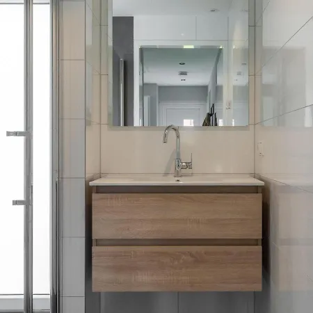 Eco In Latour By Scenic Pond * Oirschot