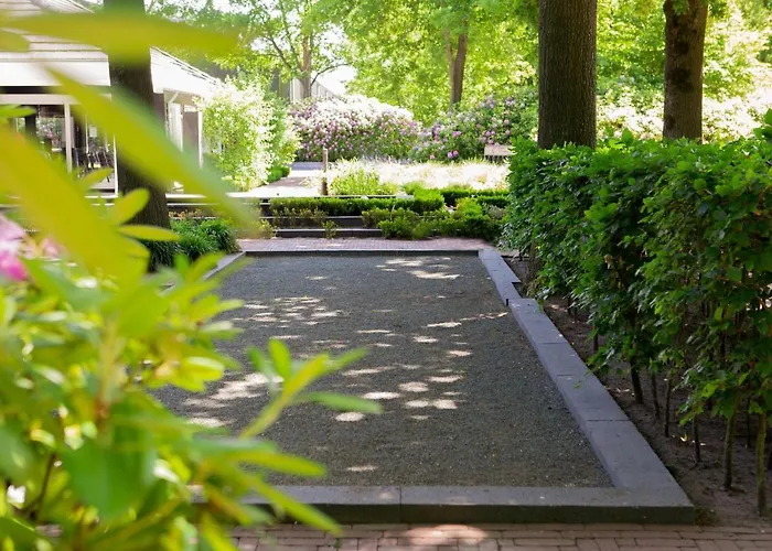 Eco In Latour By Scenic Pond Oirschot