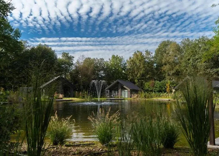 Eco In Latour By Scenic Pond Σπίτι διακοπών *