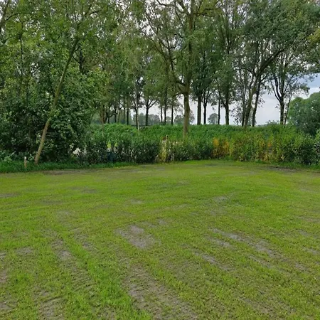 Dom wakacyjny Eco In Latour By Scenic Pond Oirschot