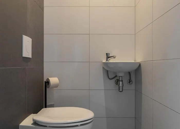 Eco In Latour By Scenic Pond Dom wakacyjny *