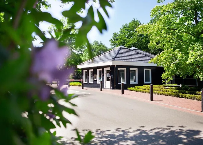 Dom wakacyjny Eco In Latour By Scenic Pond