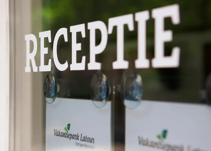 Dom wakacyjny Eco In Latour By Scenic Pond Oirschot